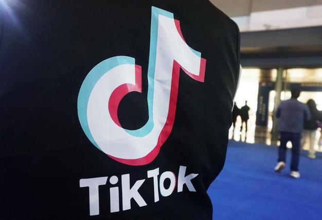 TikTok Launches Double Exposure Artistic Effect for Videos 